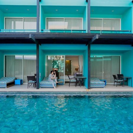 Beach Walk Boutique Resort Bang Saen Bagian luar foto