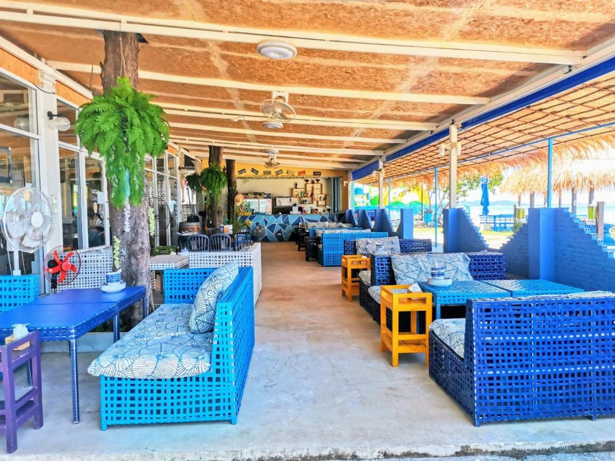 Beach Walk Boutique Resort Bang Saen Bagian luar foto