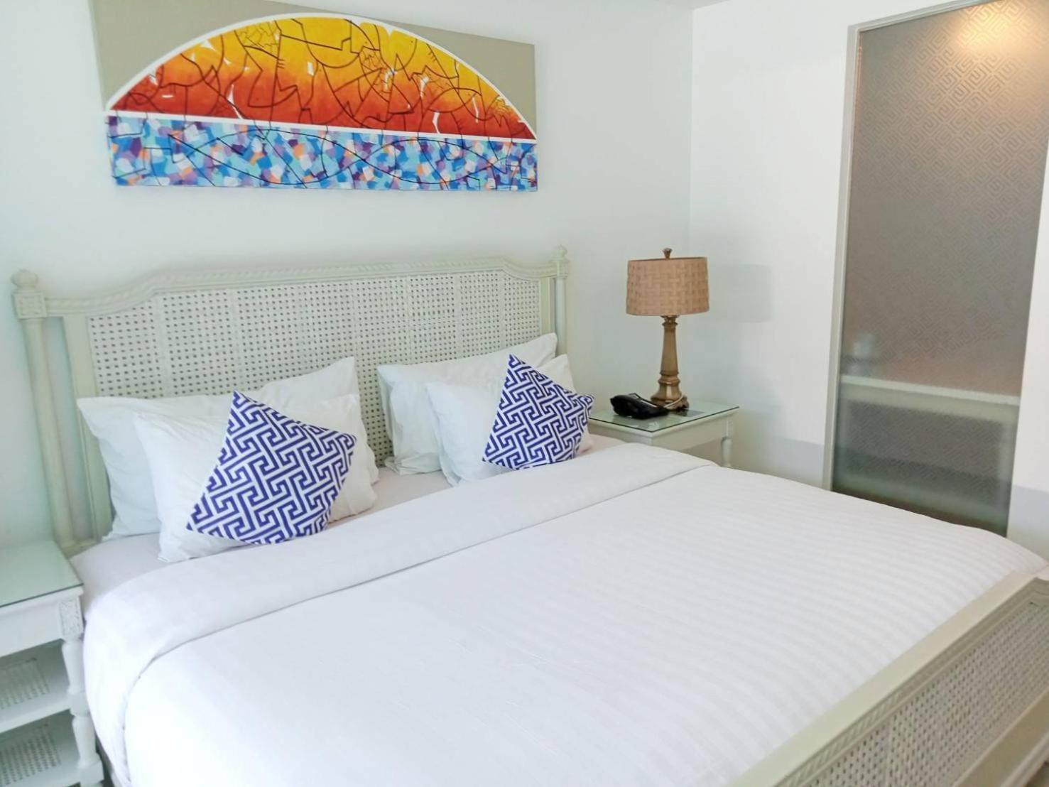 Beach Walk Boutique Resort Bang Saen Ruang foto