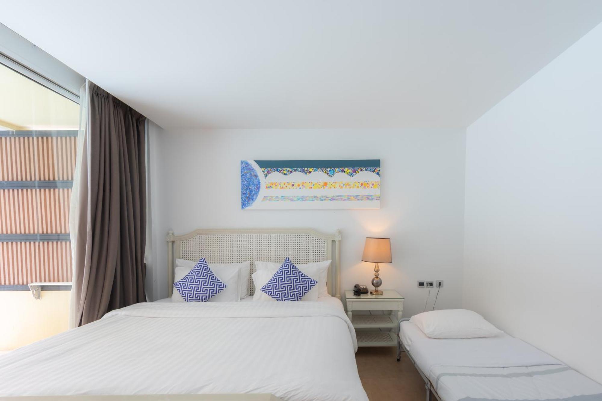 Beach Walk Boutique Resort Bang Saen Ruang foto